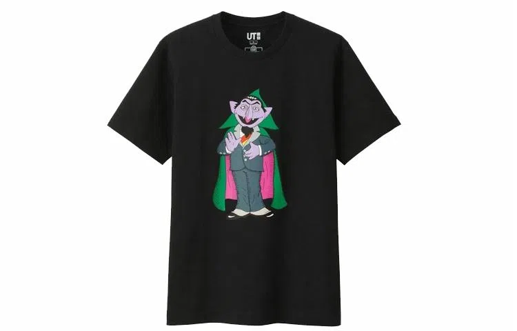 UNIQLO x Kaws x Sesame Street T-Shirt Black