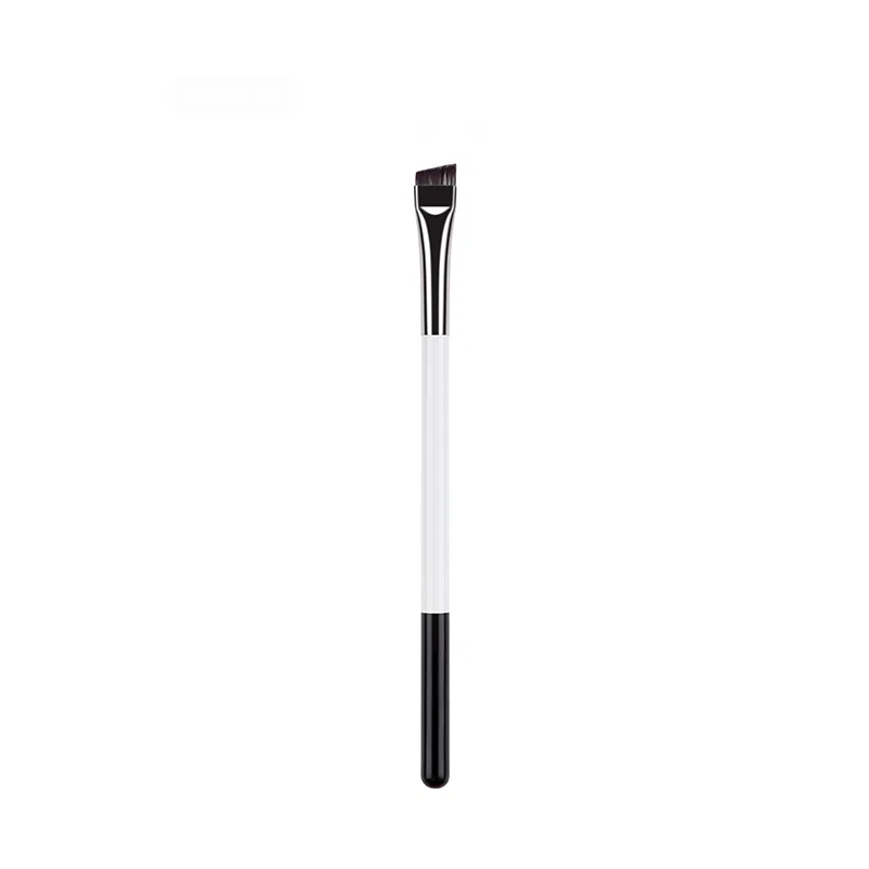 悦初美  眼线刷 黑白刀锋  柔软细节