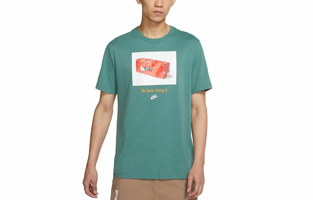 Nike Sportswear T