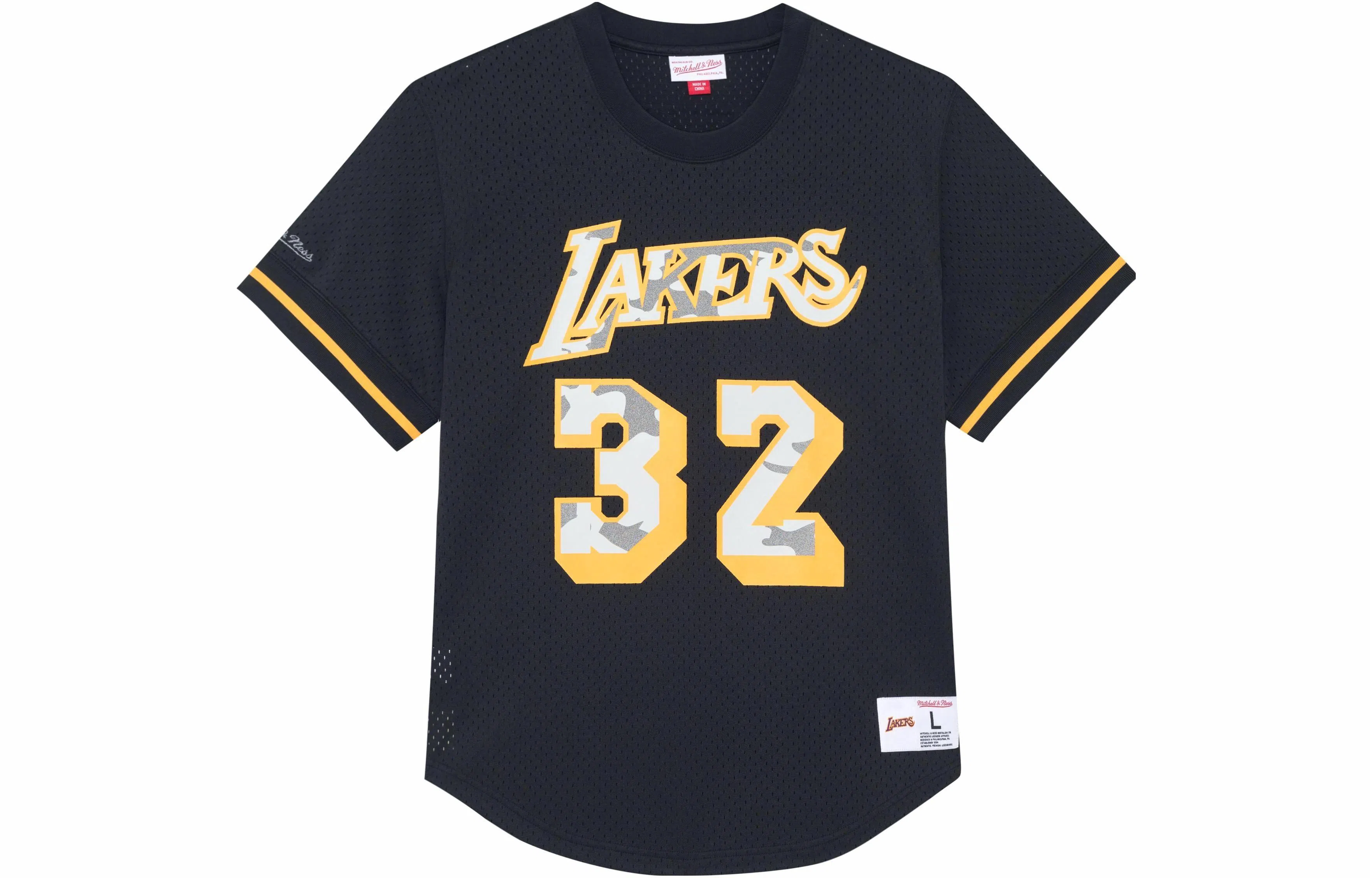 Mitchell Ness T 32