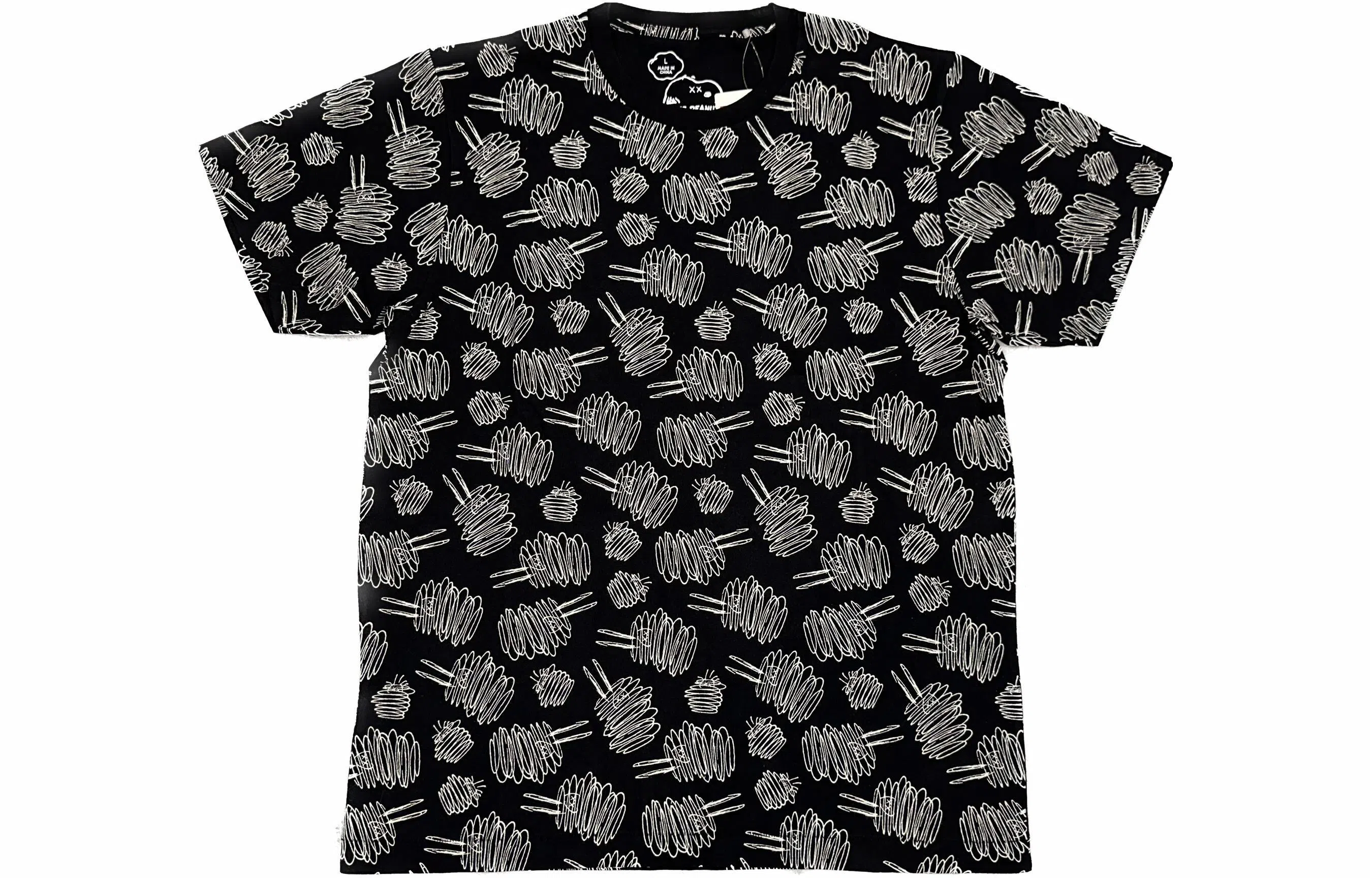 UNIQLO x KAWS x PEANUTS T