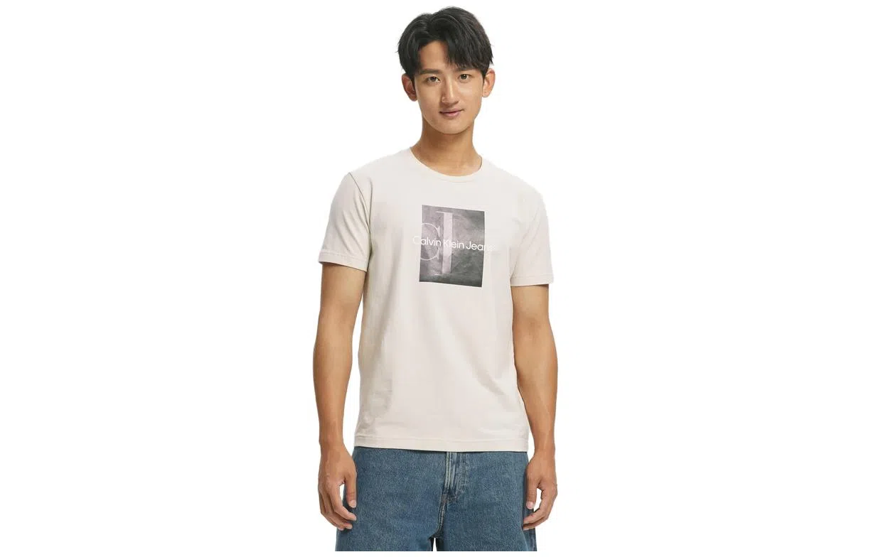 CKCalvin Klein T