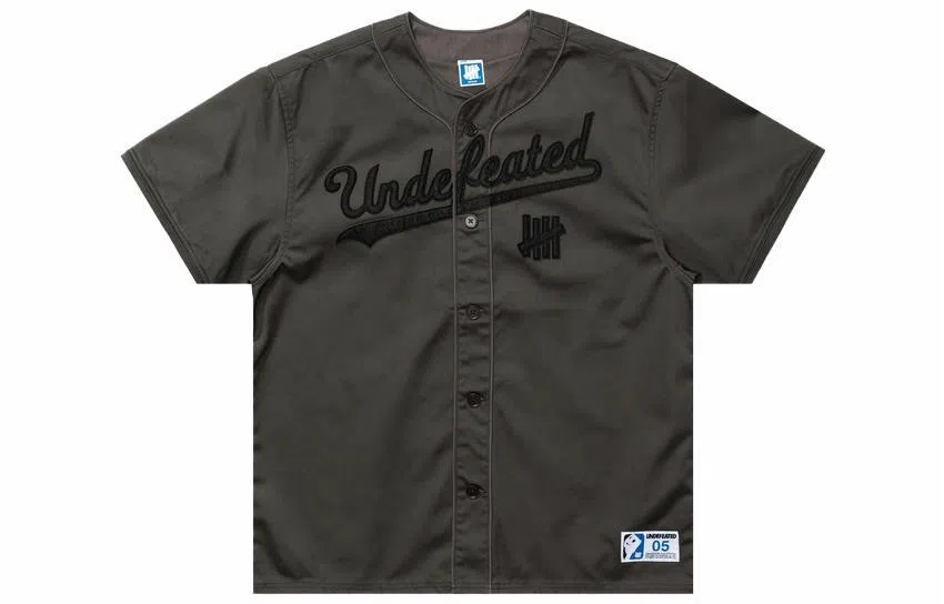 UNDEFEATED FW23 LogoT