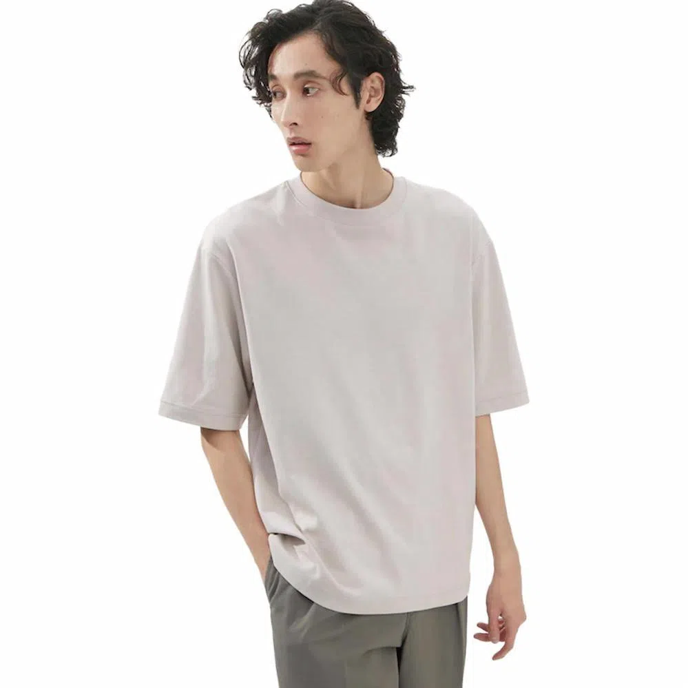 UNIQLO SS24 U T