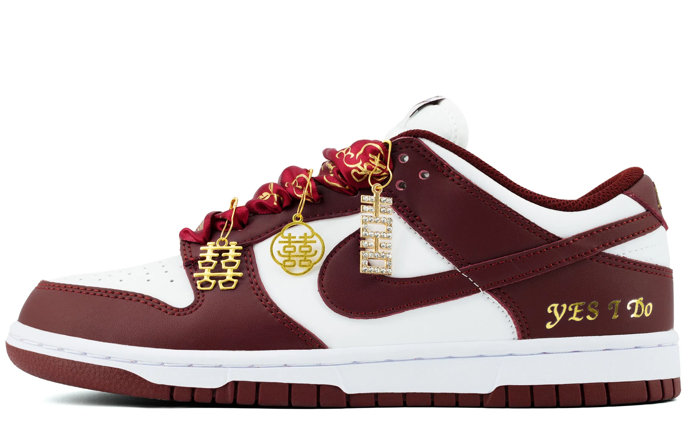 Nike Dunk Low Retro "Wedding Red"