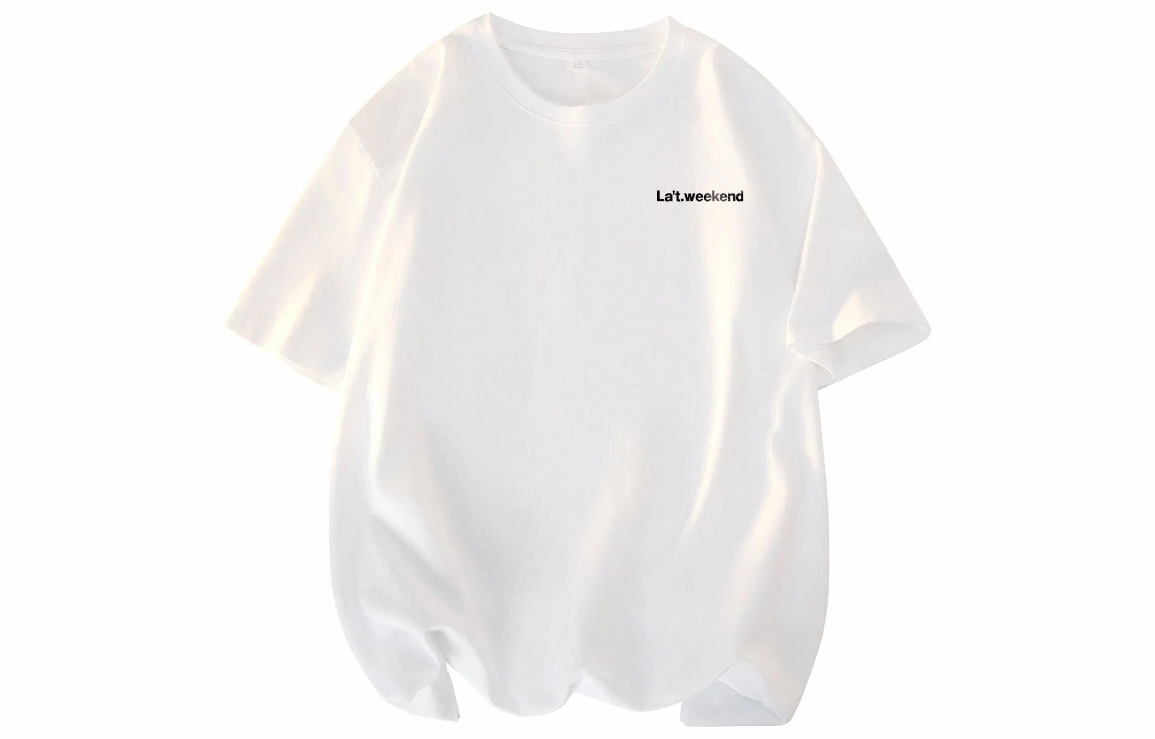 LA'T.WEEKEND LogoT