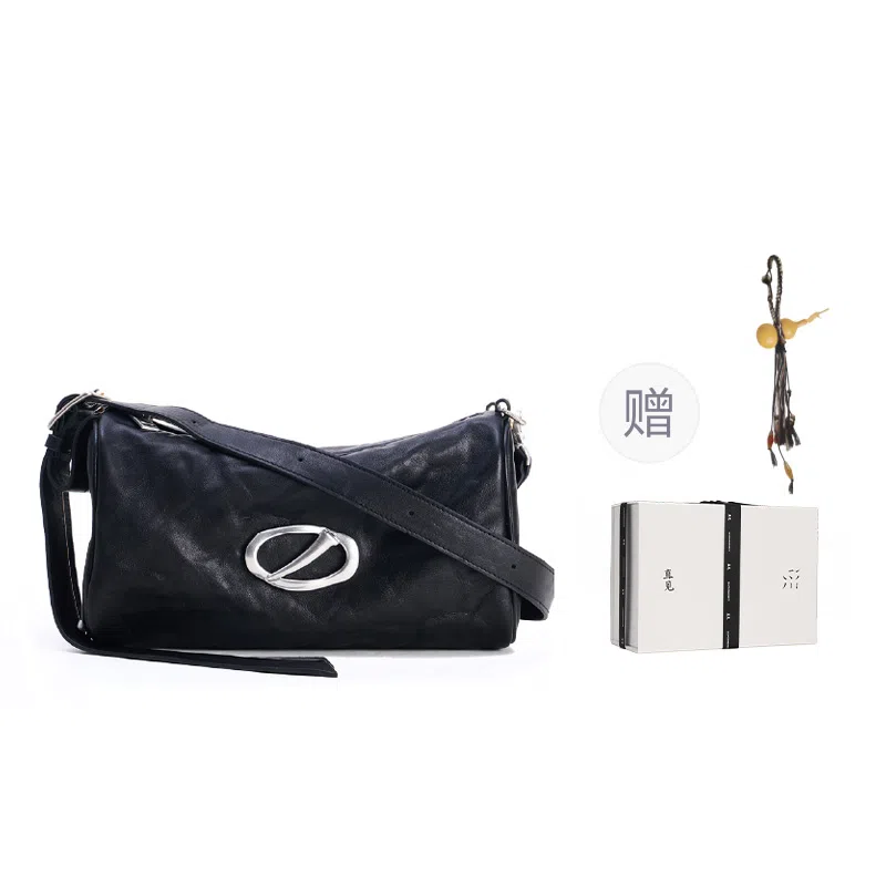 SUPERMERCY Pillow Bag墨黑色