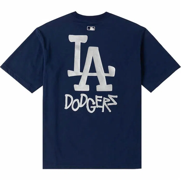 MLB T