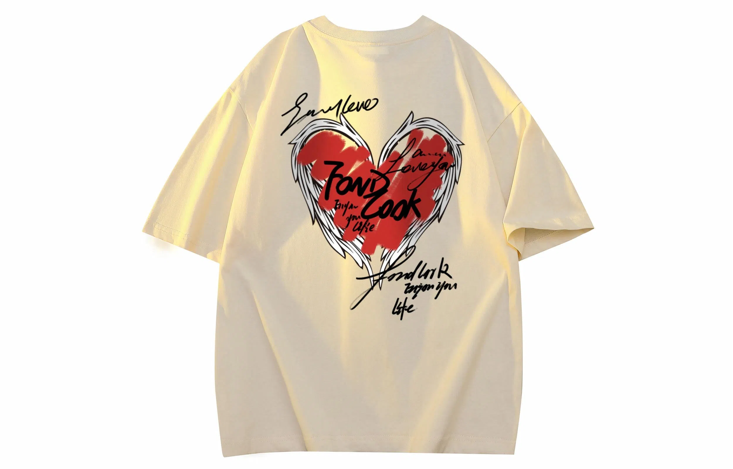 FONDLOOK Graffiti Heart Letter Tee Black