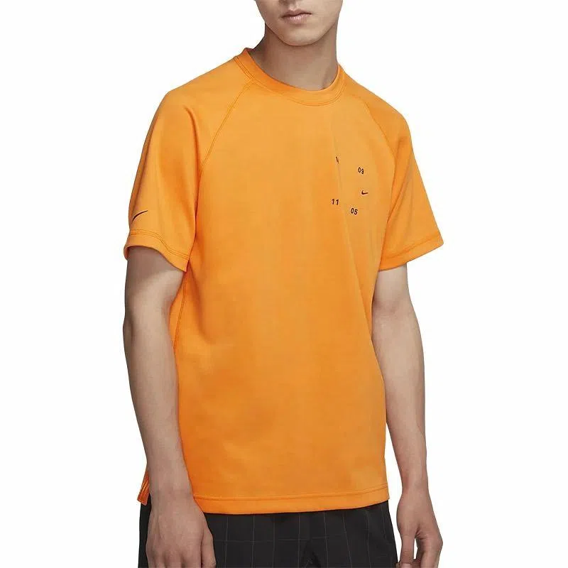 Nike SPORTSWEAR TECH PACK T
