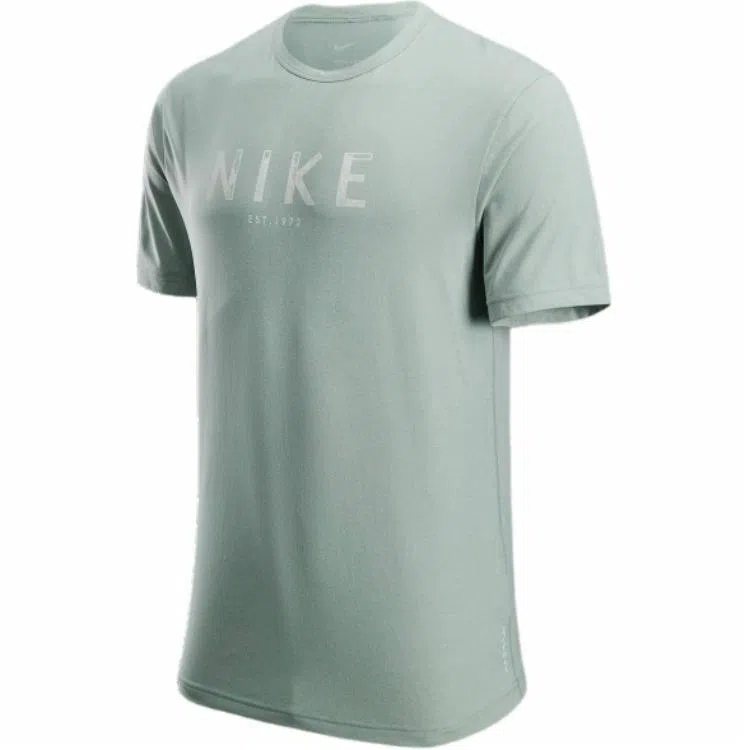 Nike HYVERSE Dri-FIT UV