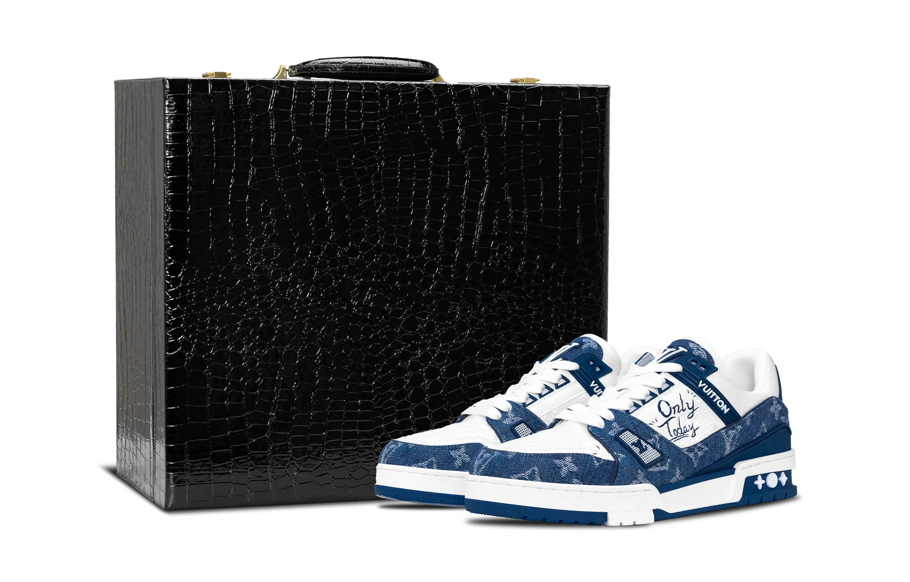 LOUIS VUITTON Trainer LV