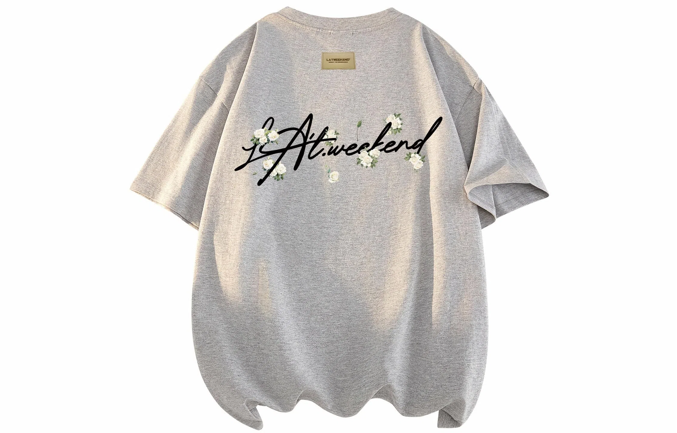LA'T.WEEKEND LogoT