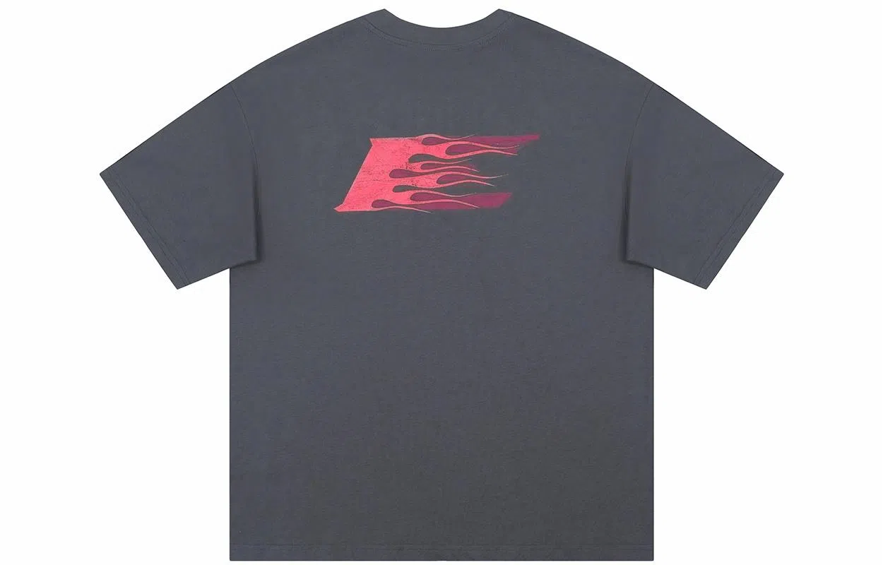 11ESTRANGER ASTRANGER ET