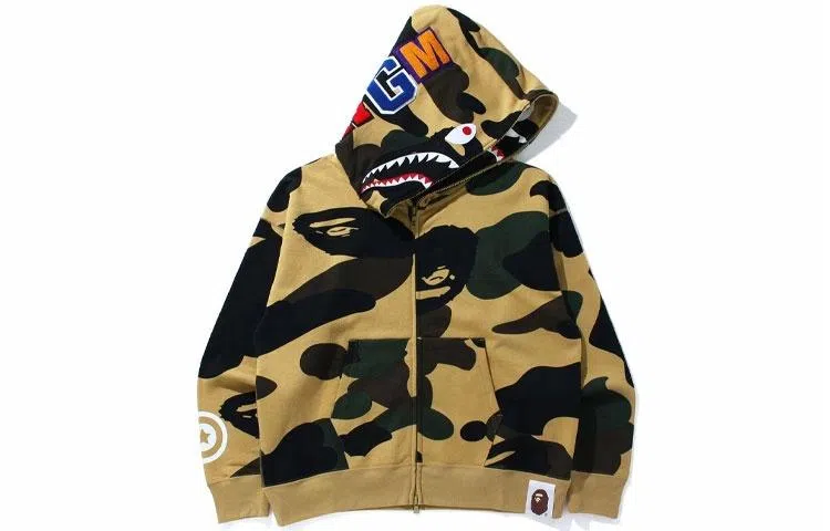 A BATHING APE