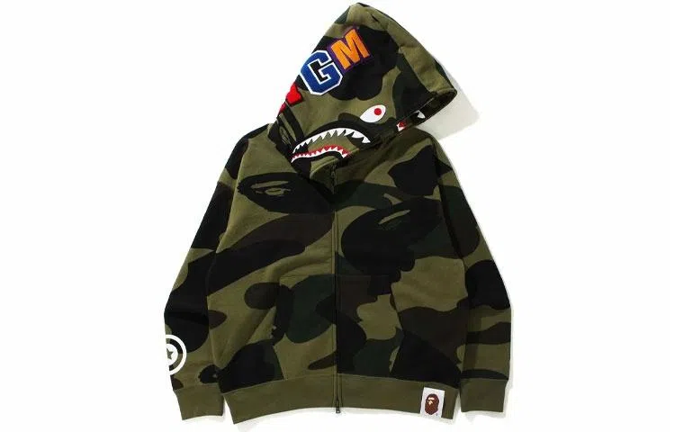 A BATHING APE