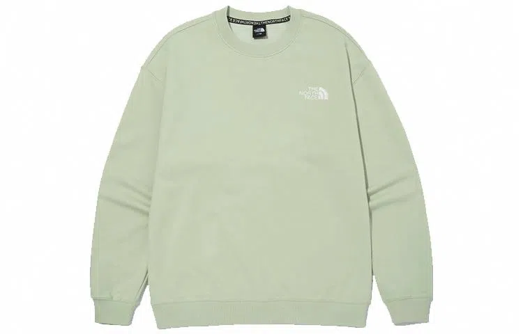 THE NORTH FACE ESSENTIAL Logo