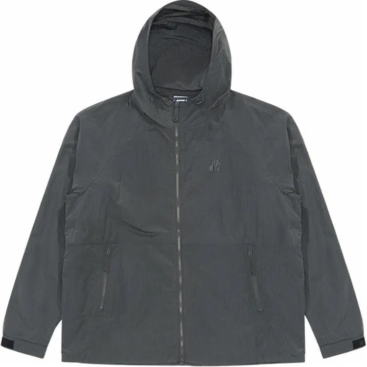 UNDEFEATED SS25 LogoUV50+