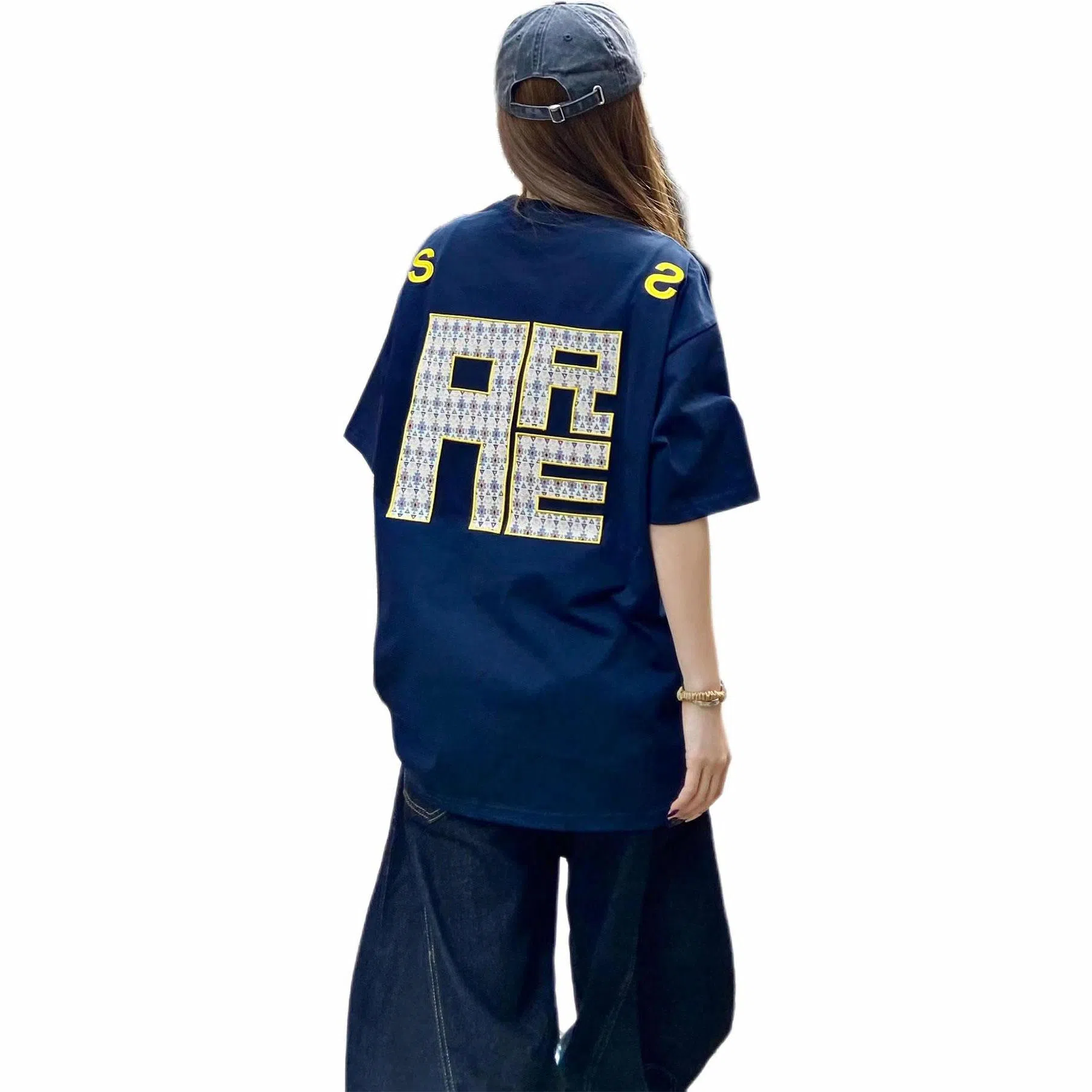 COMOWA Basic Embroidered Tee