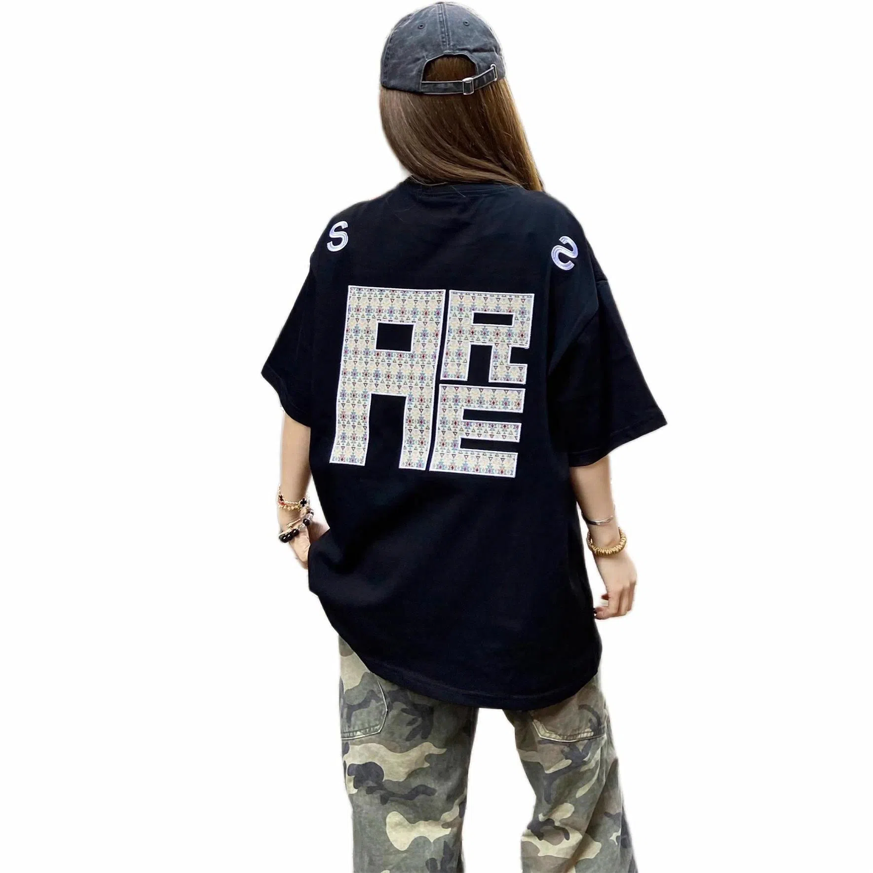 COMOWA Basic Embroidered Tee