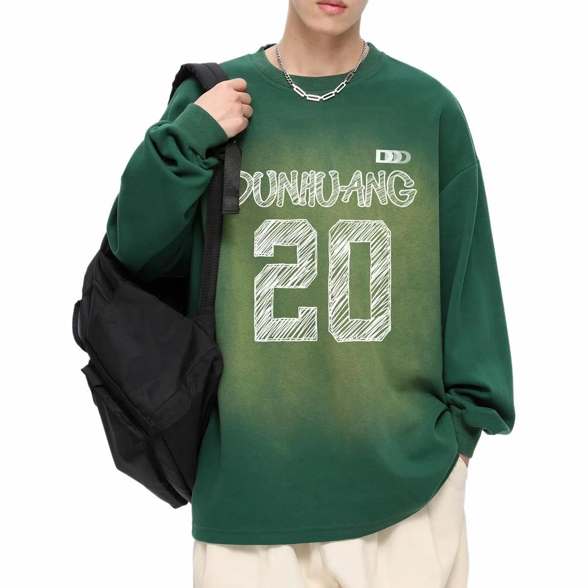 敦煌博物馆 重磅水洗美式复古字母渐变宽松百搭高街圆领卫衣 男女同款
