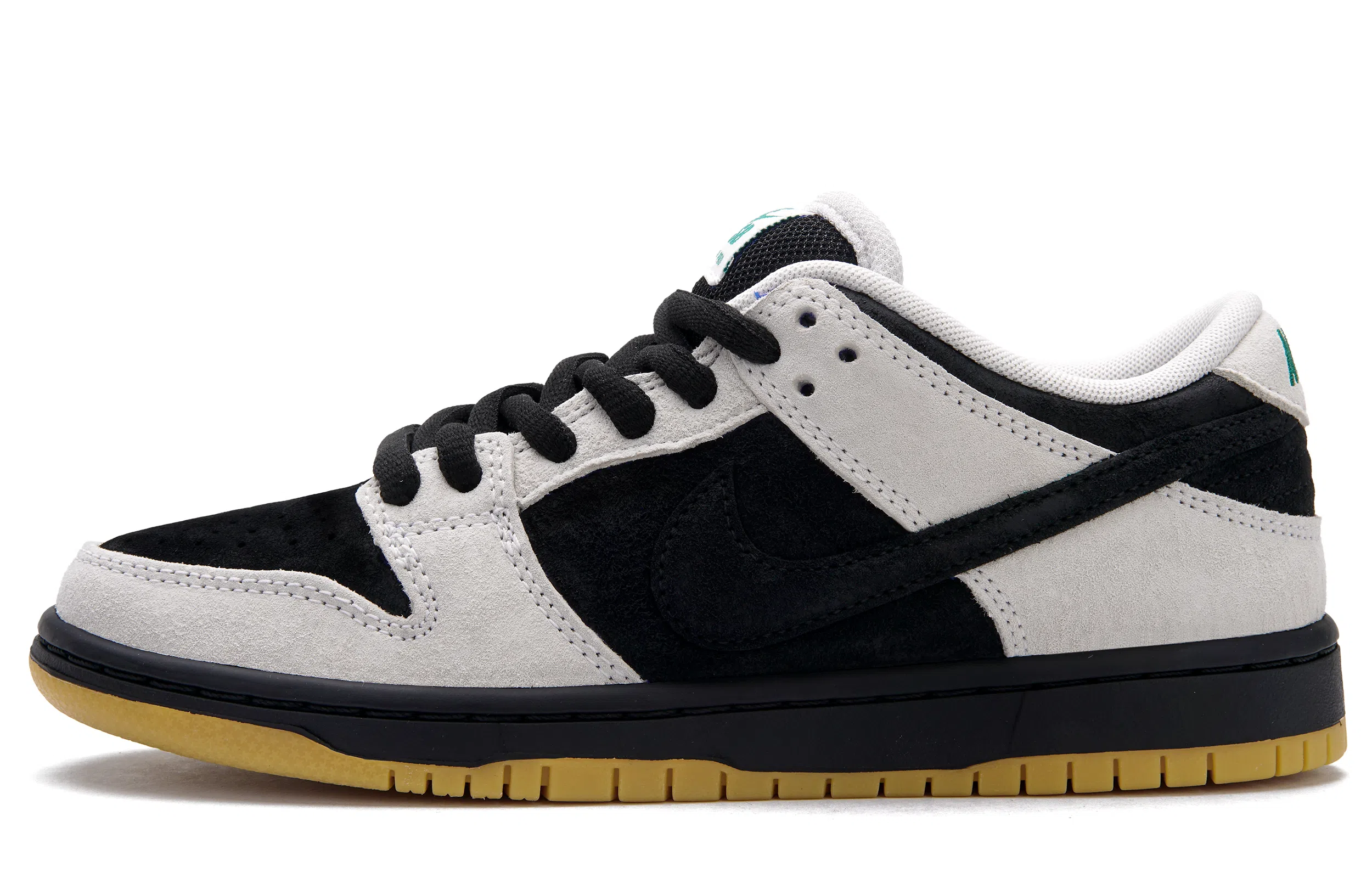 Nike Dunk SB "Black Pigeon"