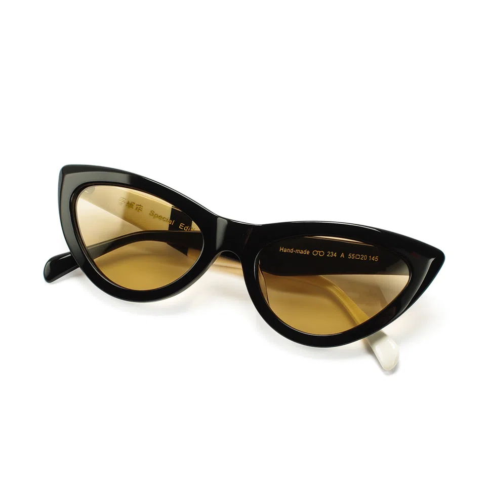 青雉作 欧美倒三角形墨镜 度假高级感熊猫黑白 偏光镜防紫外线 浅色大脸显脸小 板材镜架 猫眼 太阳眼镜 男女同款情侣款 灰色 茶色镜片