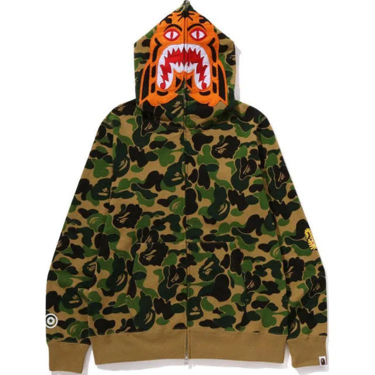 A BATHING APE FW24 Camo Tiger Zip Hoodie