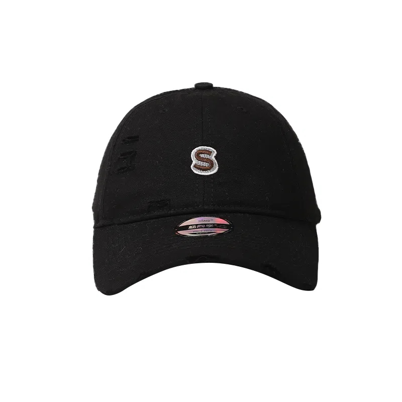 Yangtongxue Embroidered Cap