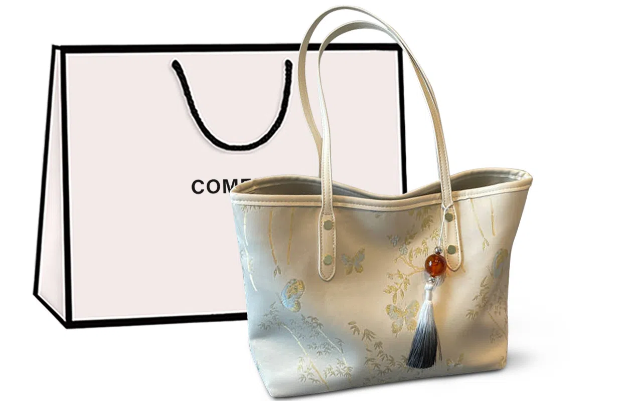 COMELY Tote