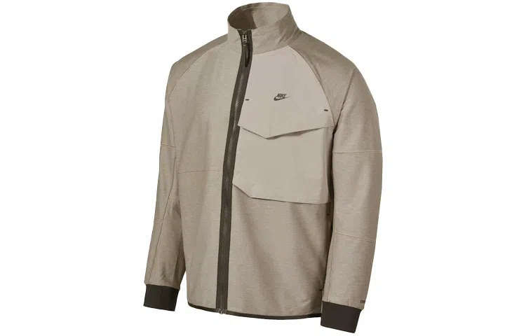 Nike Sportswear Dri-FIT Tech Pack