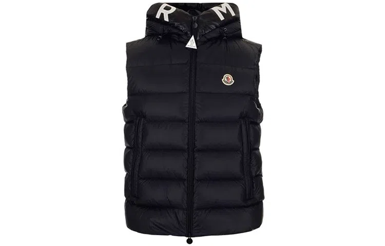 Moncler FW21 Montreuil