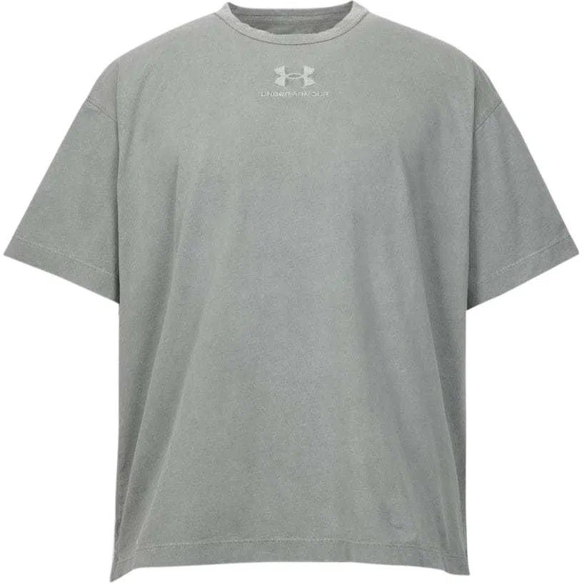 Under Armour T
