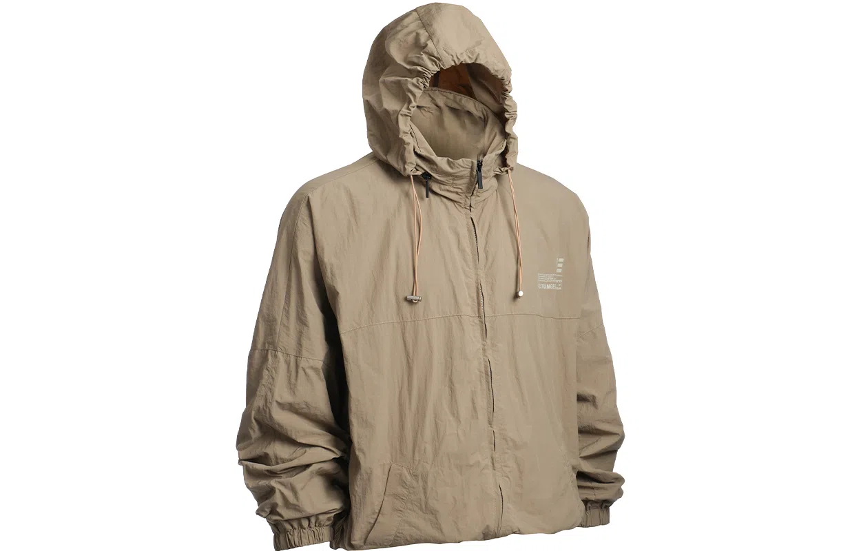 11ESTRANGER ASTRANGER