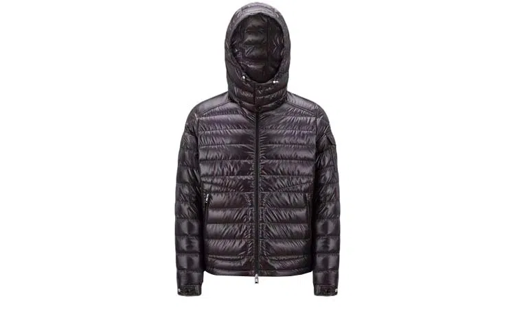 Moncler SS23 LAUROSLogo
