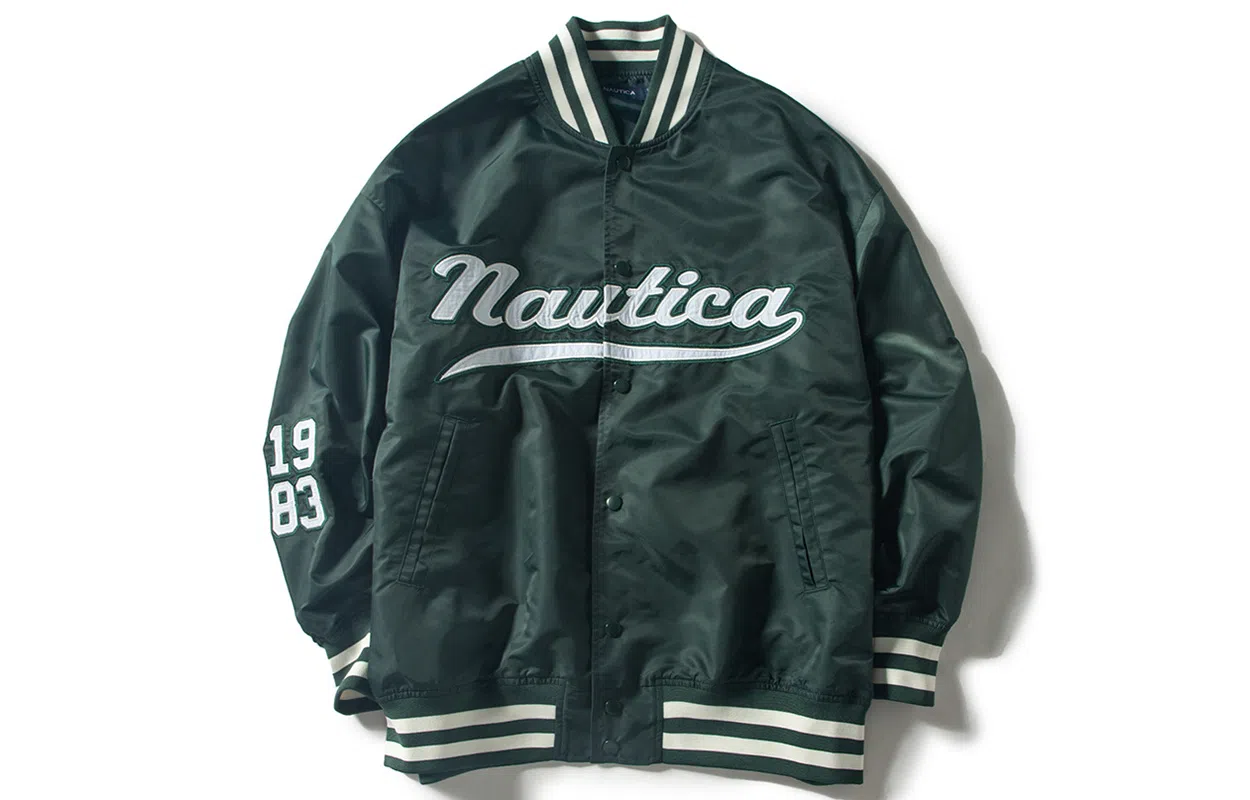nautica white sail Logo