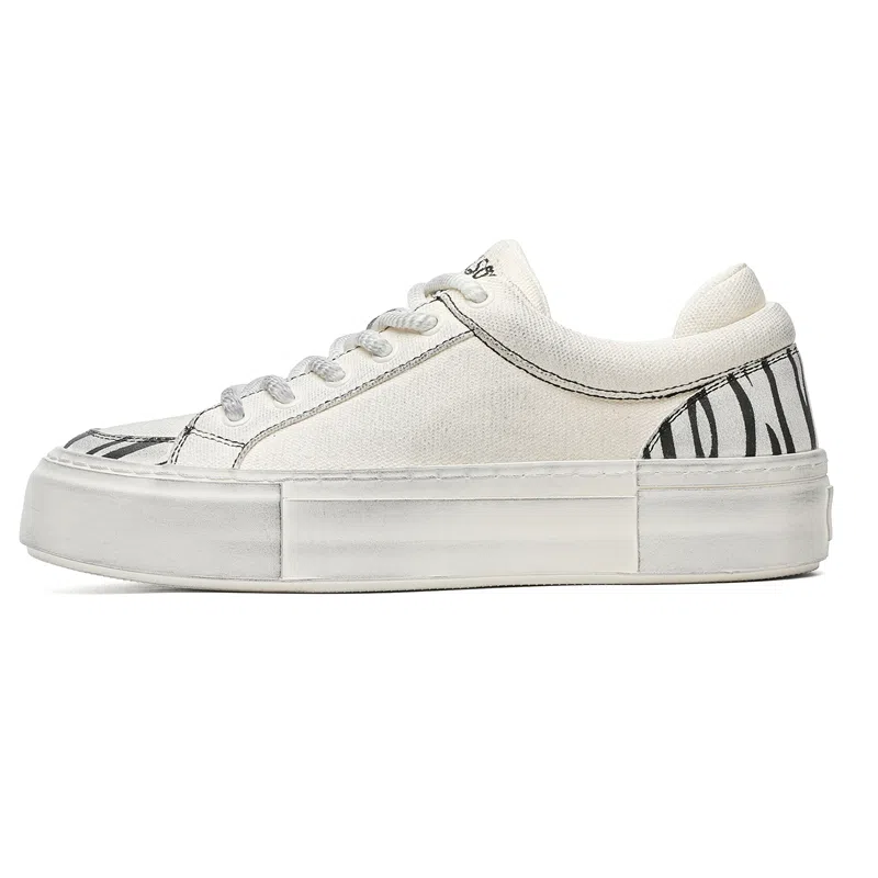 FAPAI Canvas Sneakers