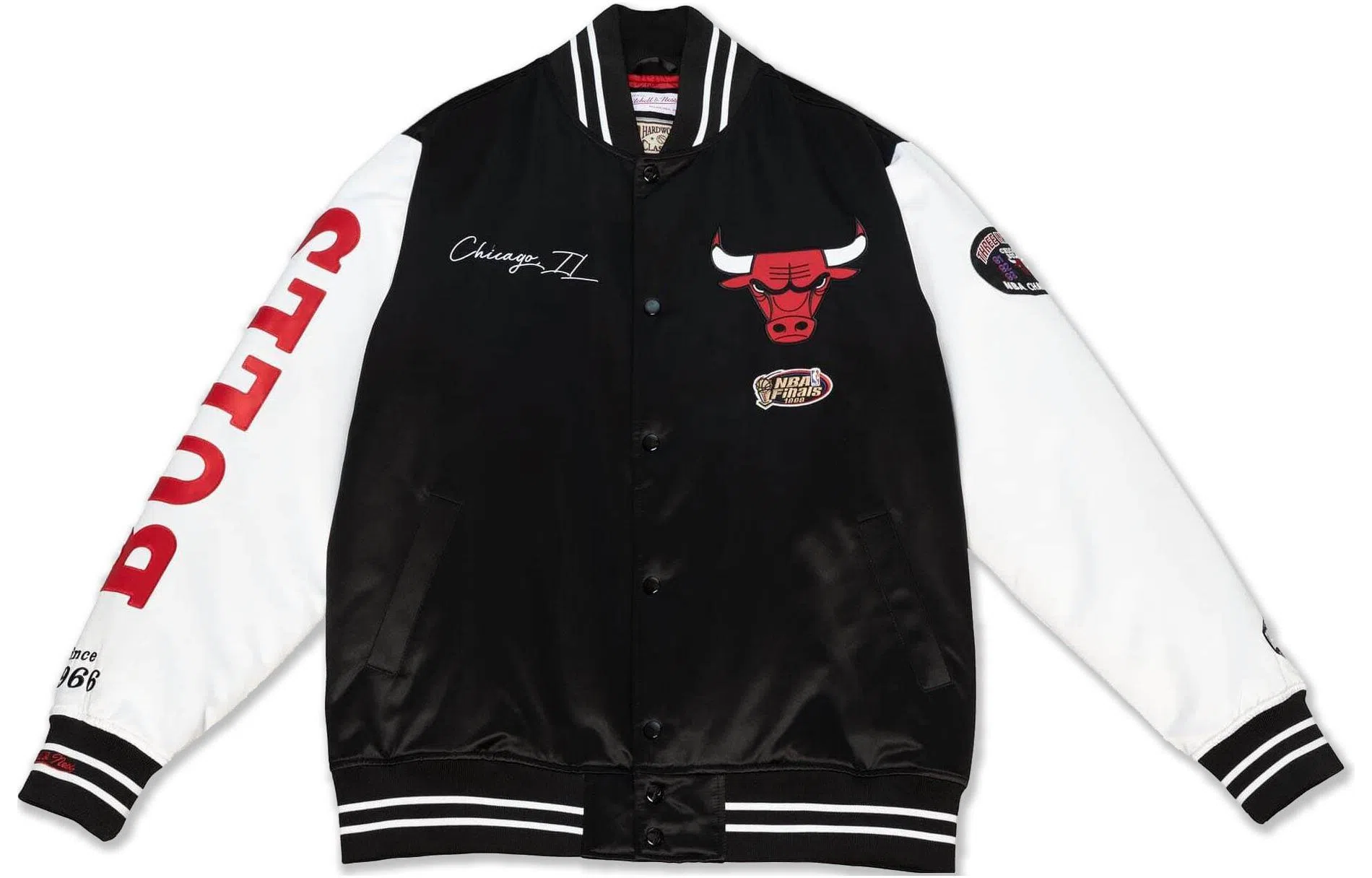 Mitchell Ness FW22 NBALogo