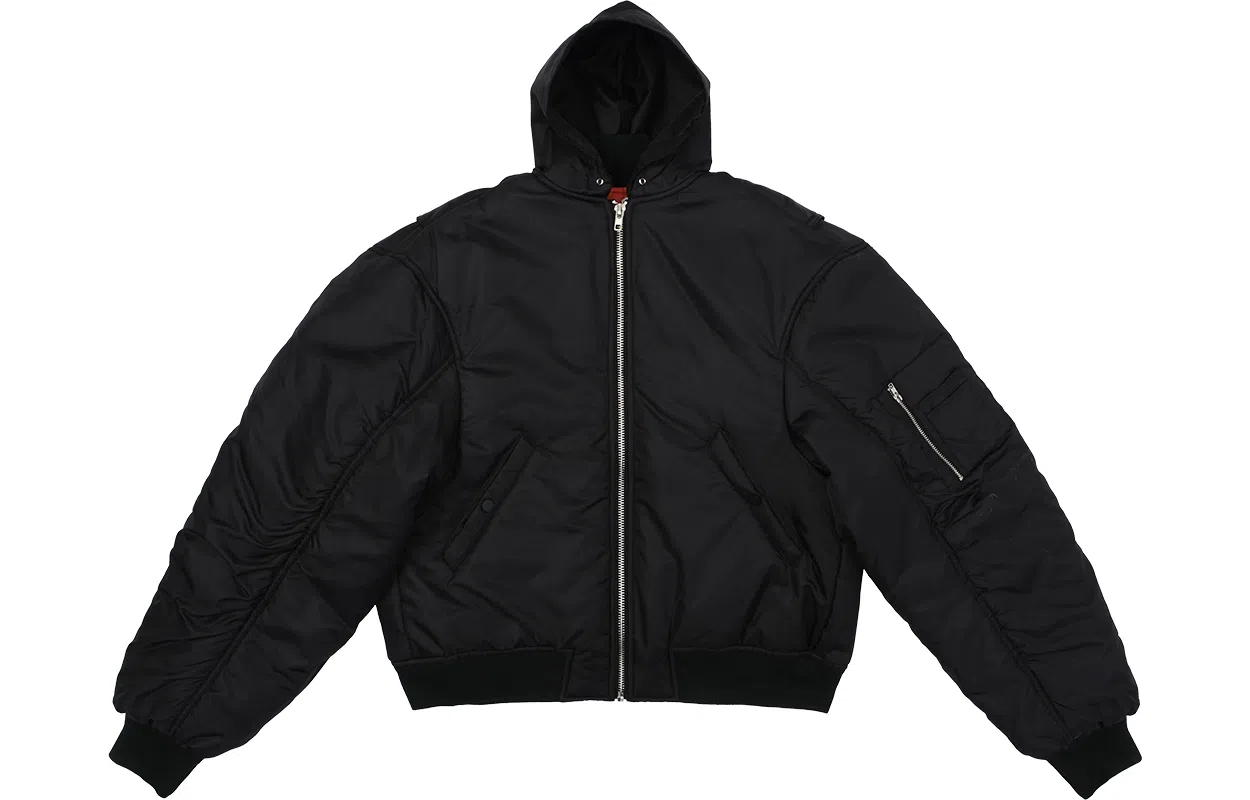 11ESTRANGER ASTRANGER