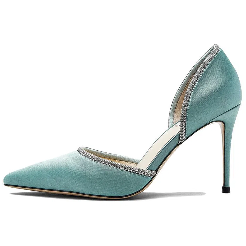 NINE WEST