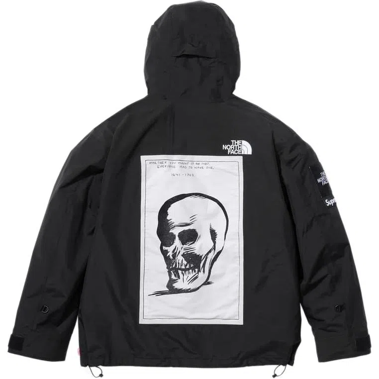 Supreme x The North Face