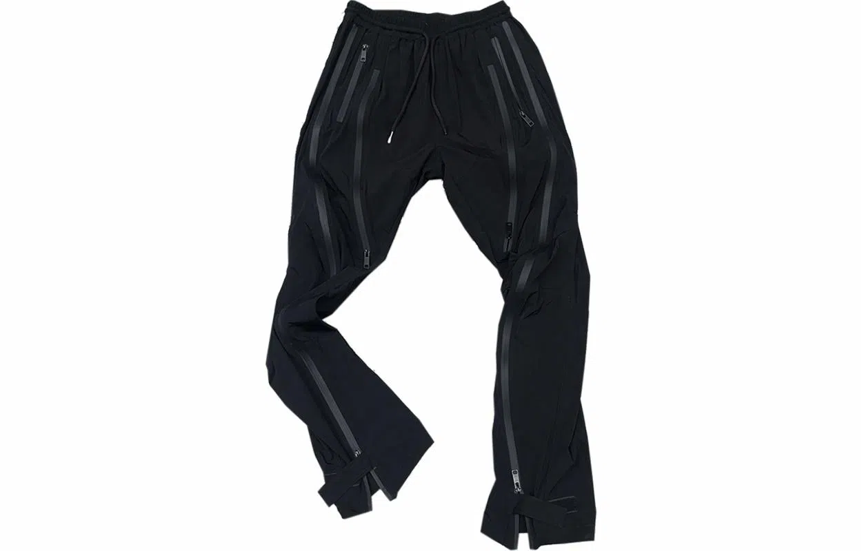 11ESTRANGER ASTRANGER