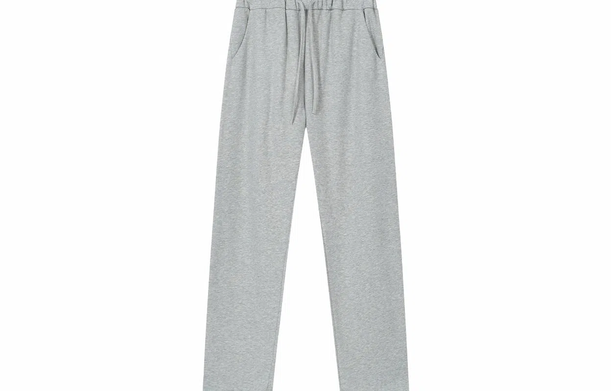 11ESTRANGER ASTRANGER