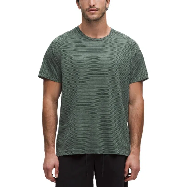 lululemon Metal Vent Tech Silverescent logoT