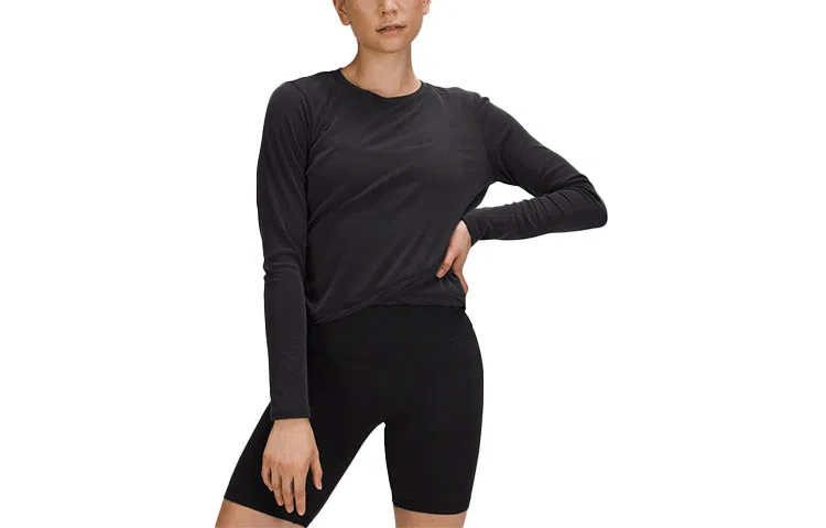 lululemon Do the Twist T
