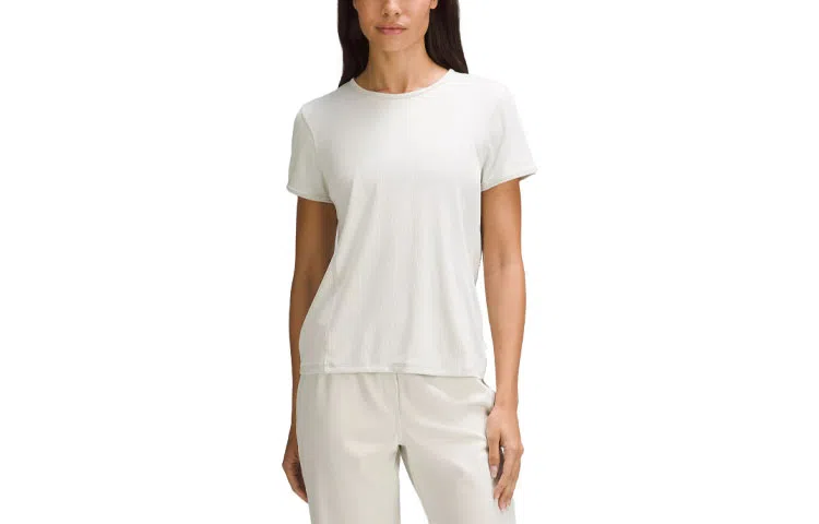 lululemon Twist-Back T