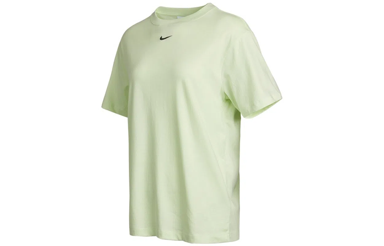 Nike Sportswear Essential T