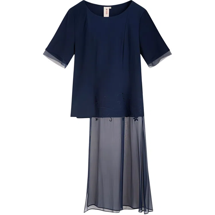 A LIFE ON THE LEFT T