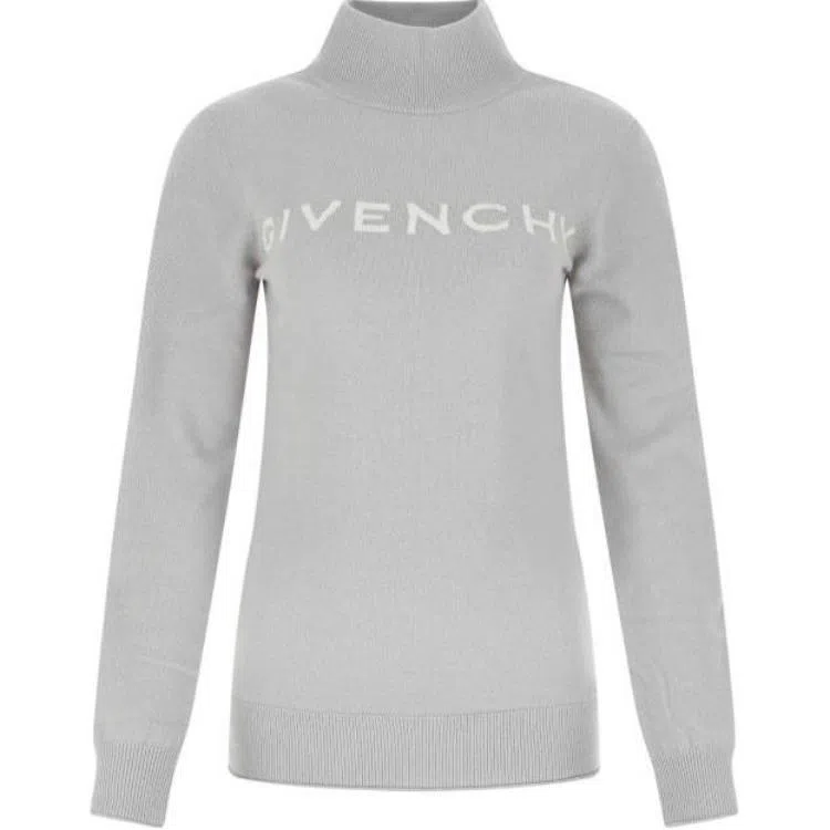 GIVENCHY