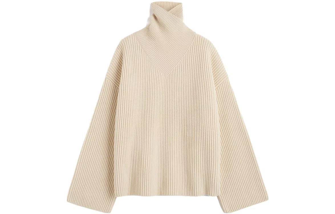 TOTEME Ribbed Turtleneck Sweater